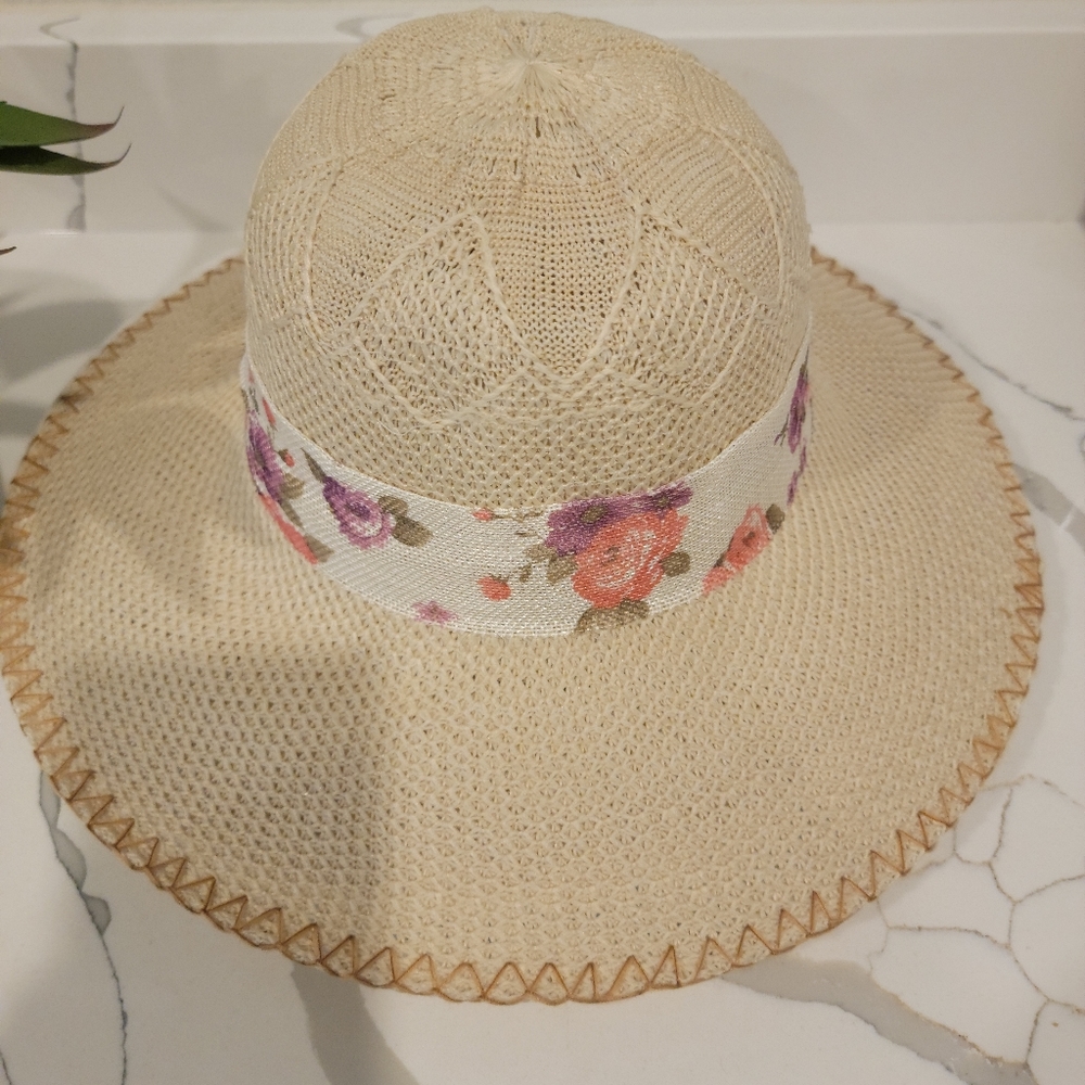 Sumer 👒 hat